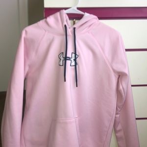 Under amour sweatshirt